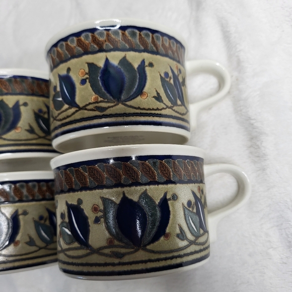 Mikasa Intaglio ARABELLA Floral Blue and Brown Ceramic Mugs Set Of 4. - Picture 4 of 12